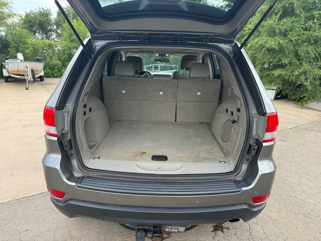 2012 Jeep Grand Cherokee Image 11