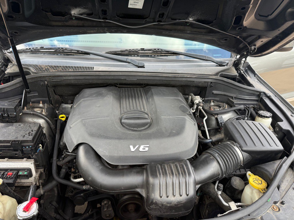 2012 Jeep Grand Cherokee Image 12
