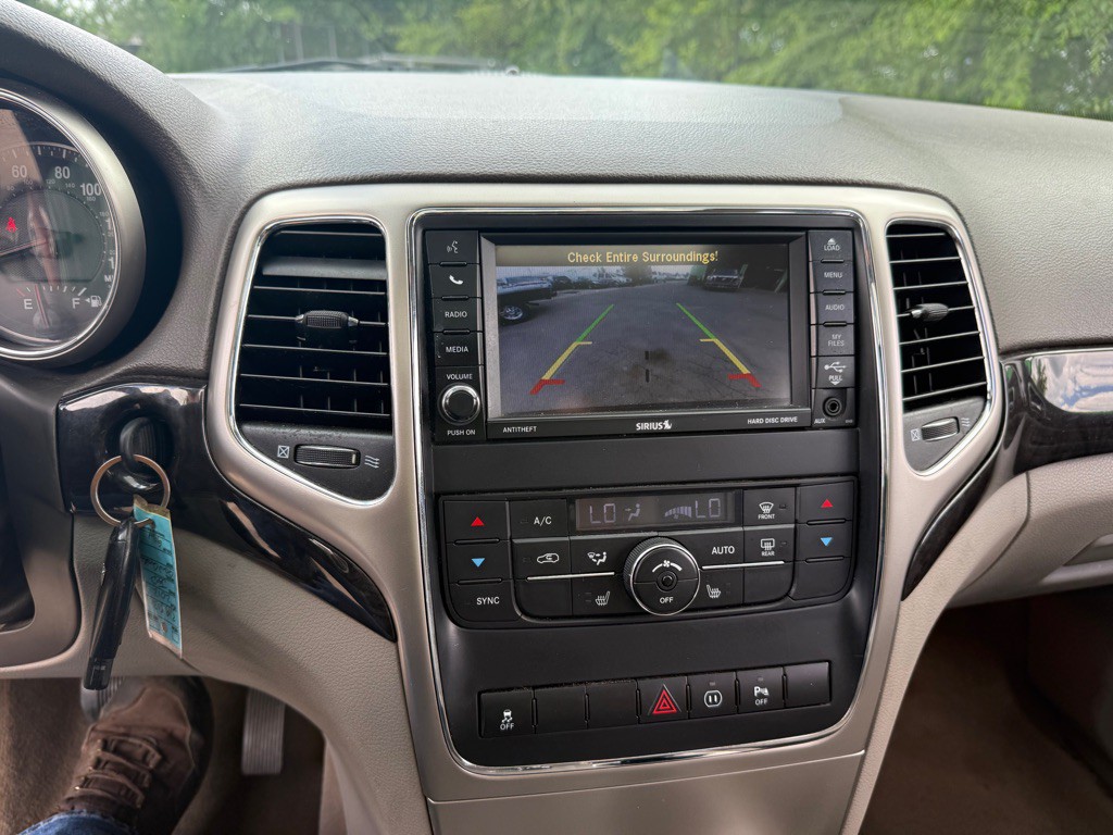 2012 Jeep Grand Cherokee Image 15
