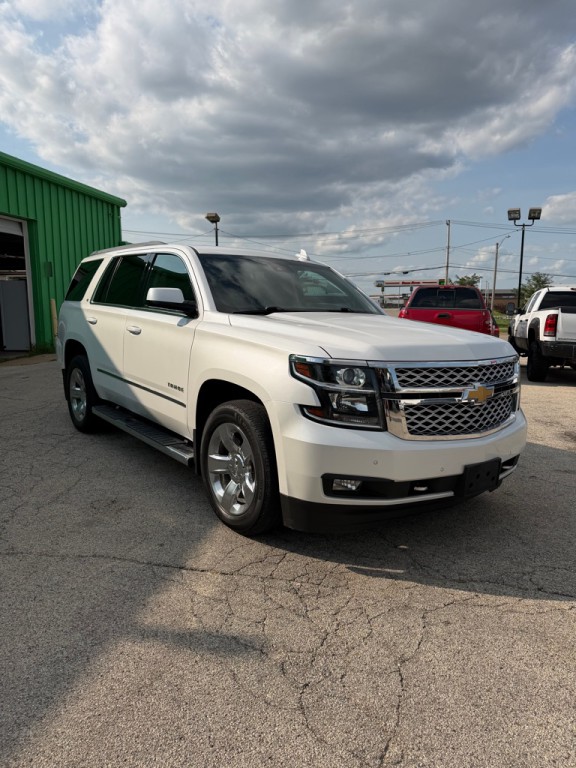 2017 Chevrolet Tahoe Image 2