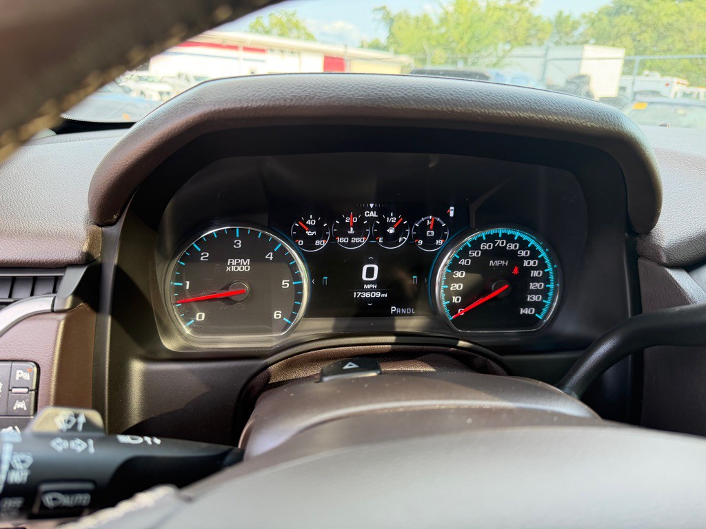 2017 Chevrolet Tahoe Image 5