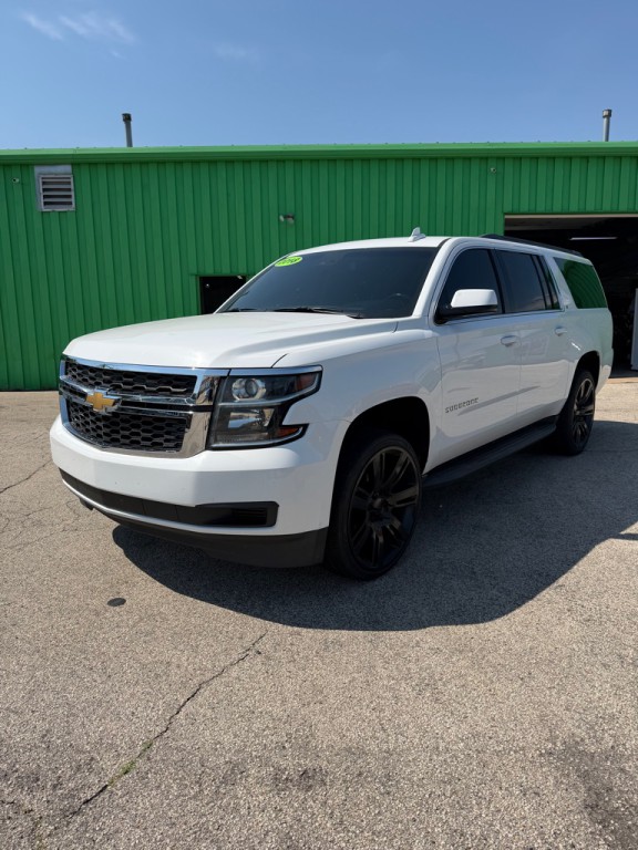 2018 Chevrolet Suburban Image 2