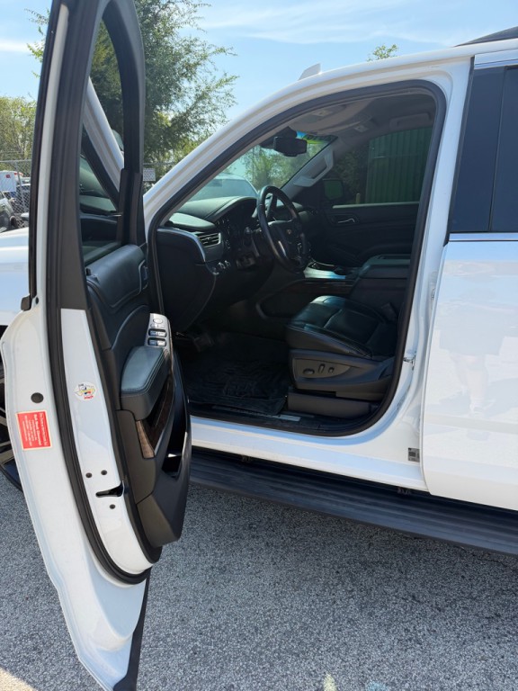 2018 Chevrolet Suburban Image 5