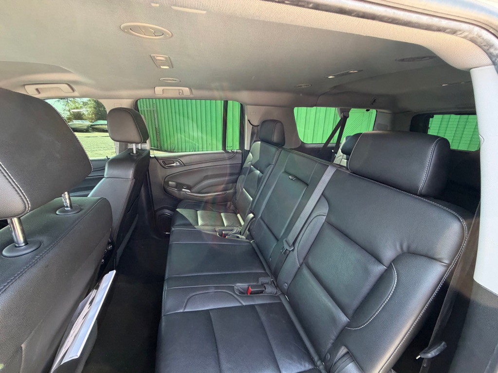 2018 Chevrolet Suburban Image 10