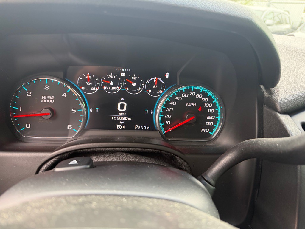 2016 Chevrolet Suburban Image 7