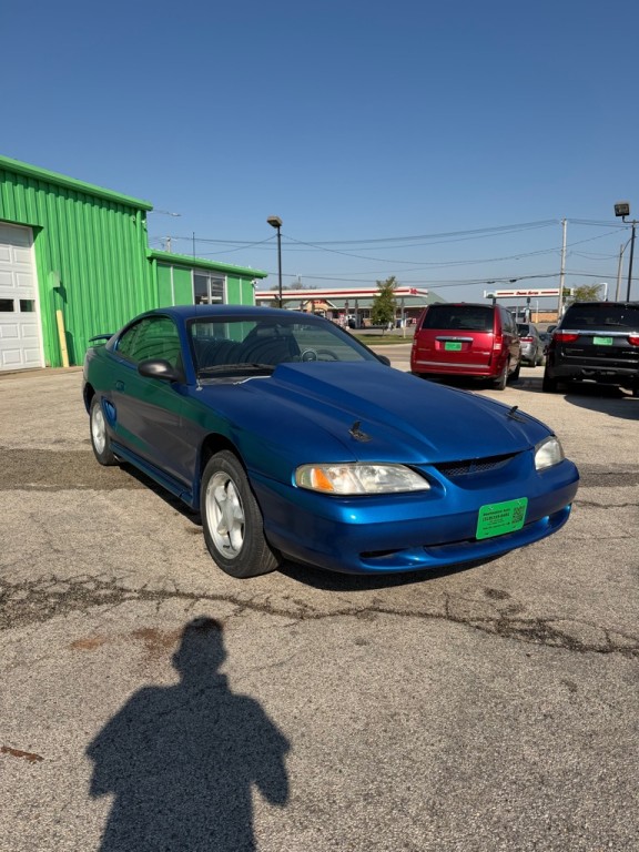 1996 Ford Mustang Image 2