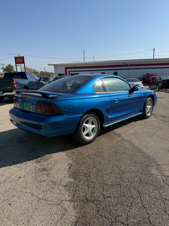 1996 Ford Mustang Image 4