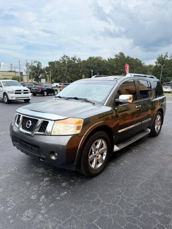 2010 Nissan Armada Image 1