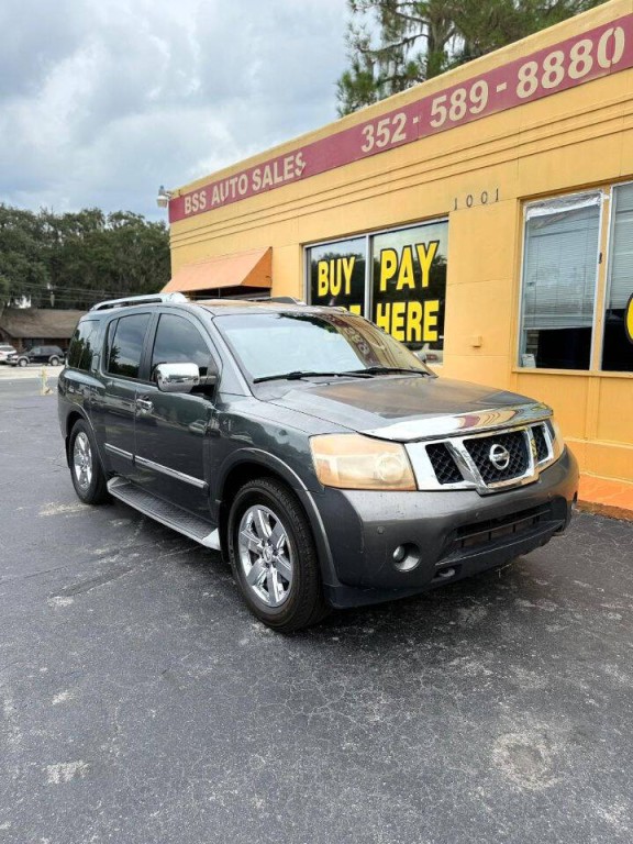 2010 Nissan Armada Image 2