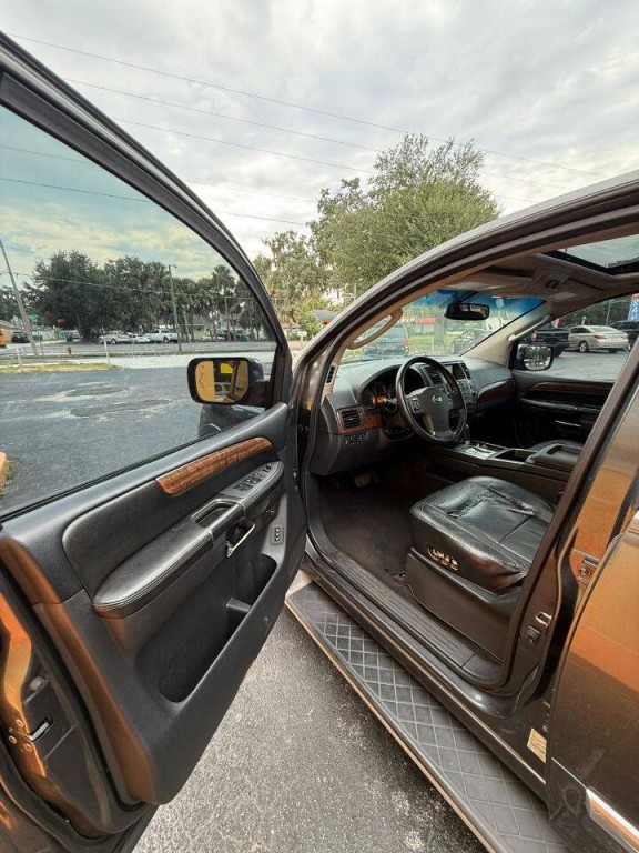 2010 Nissan Armada Image 4