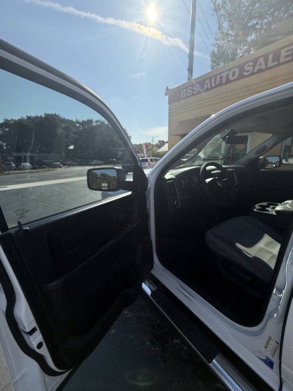 2016 RAM 1500 Image 8