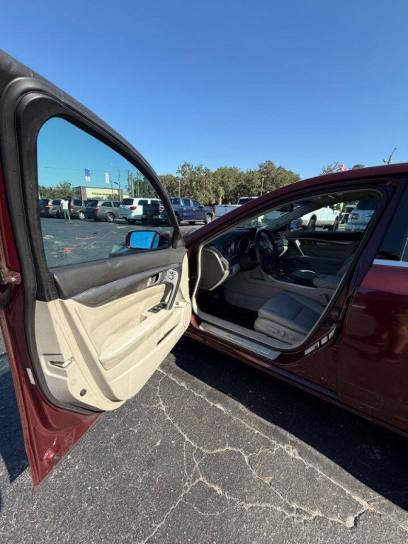 2011 Acura TL Image 9