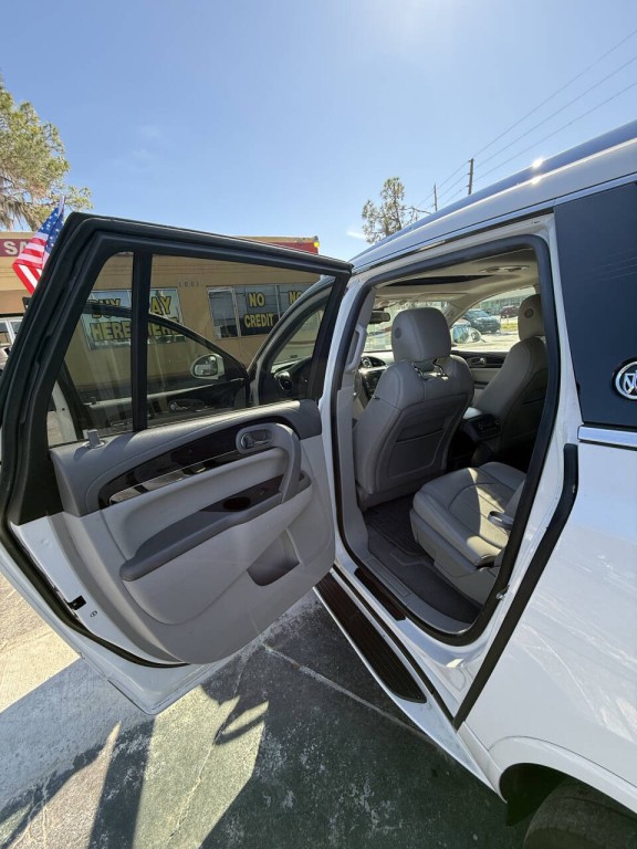 2015 Buick Enclave Image 14