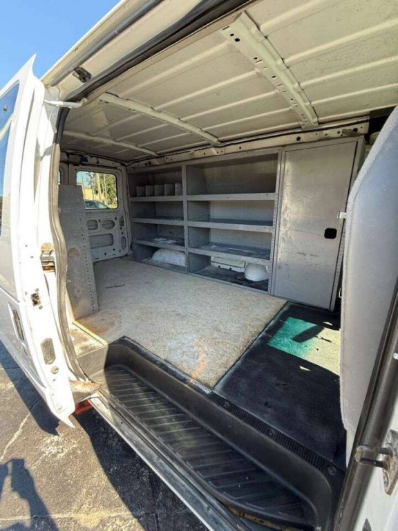 2007 Ford E-Series Image 15