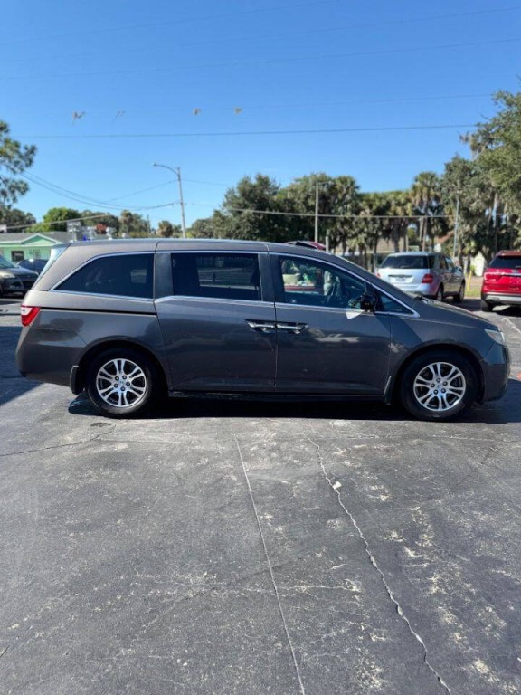 2012 Honda Odyssey Image 4