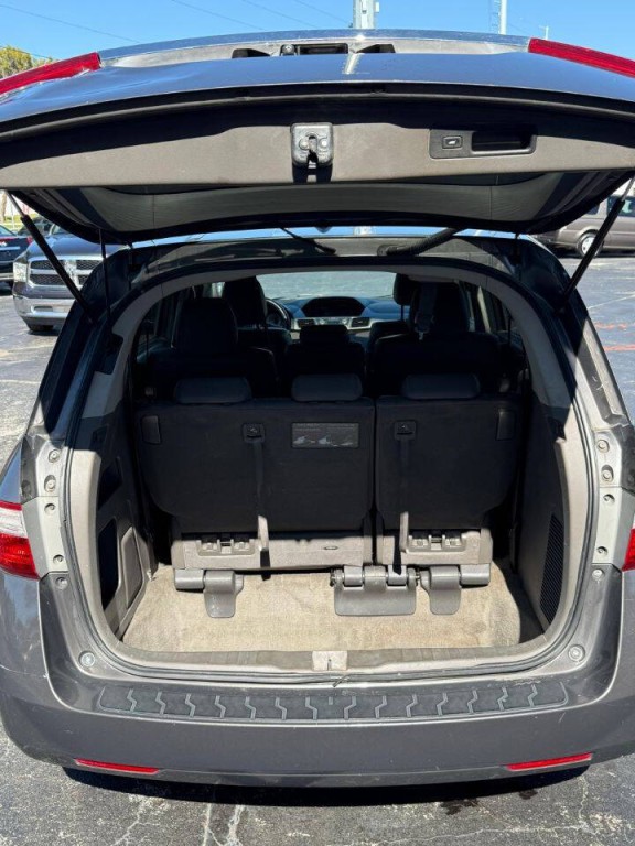 2012 Honda Odyssey Image 8