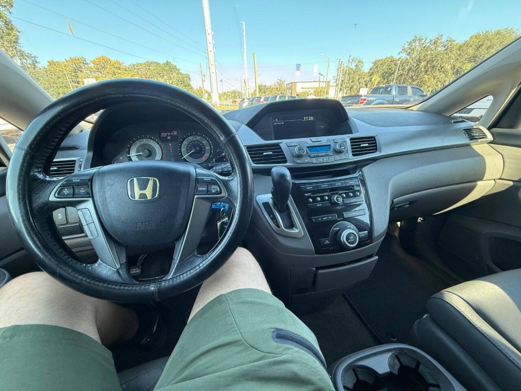 2012 Honda Odyssey Image 9