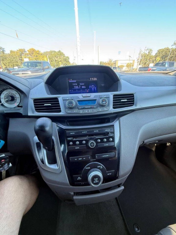 2012 Honda Odyssey Image 10