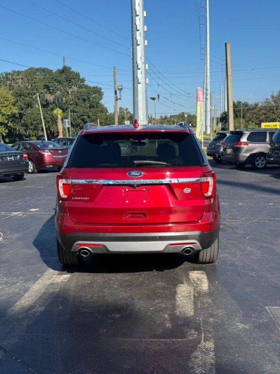 2017 Ford Explorer Image 5