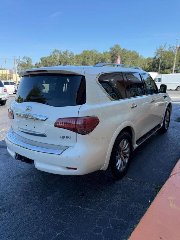 2016 INFINITI QX80 Image 3