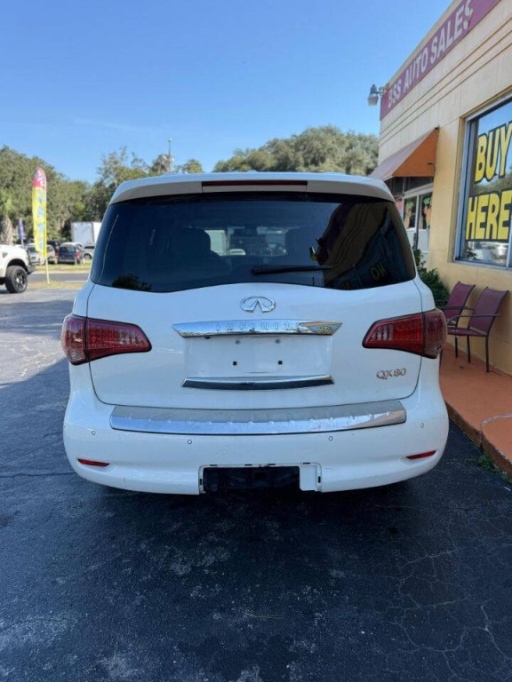 2016 INFINITI QX80 Image 5