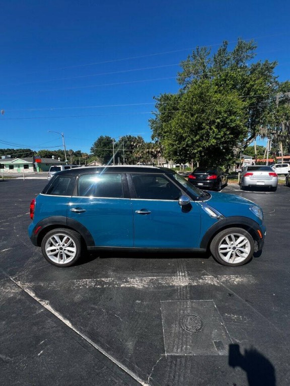 2011 MINI Countryman Image 4