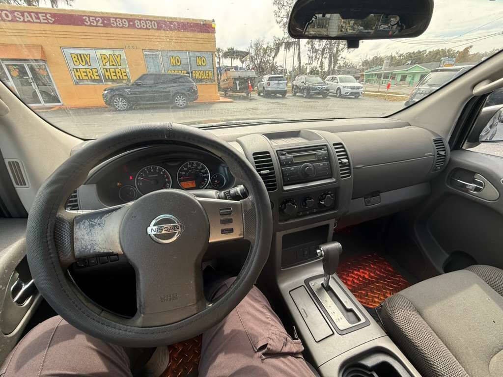 2011 Nissan Pathfinder Image 8