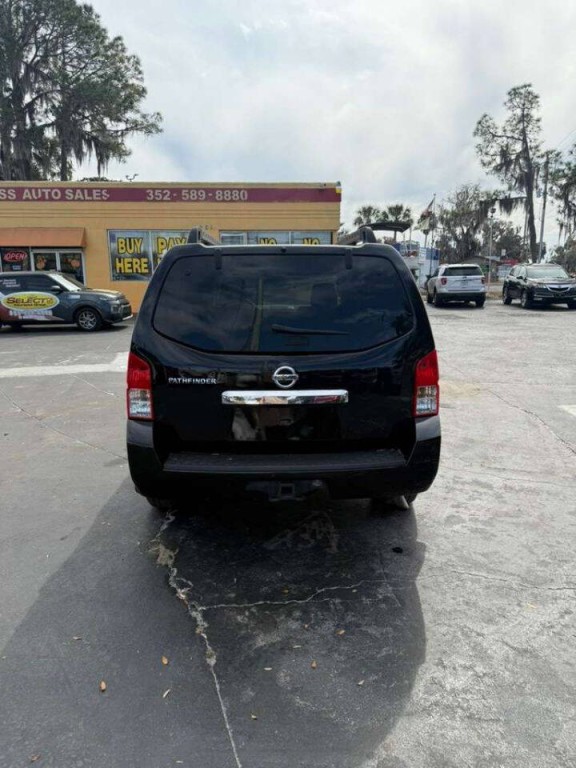 2011 Nissan Pathfinder Image 9