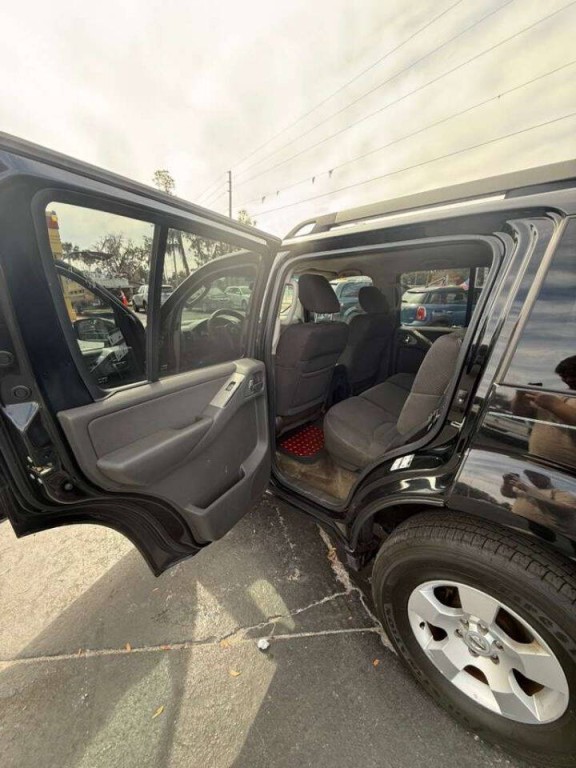 2011 Nissan Pathfinder Image 14