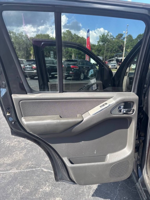 2011 Nissan Pathfinder Image 15