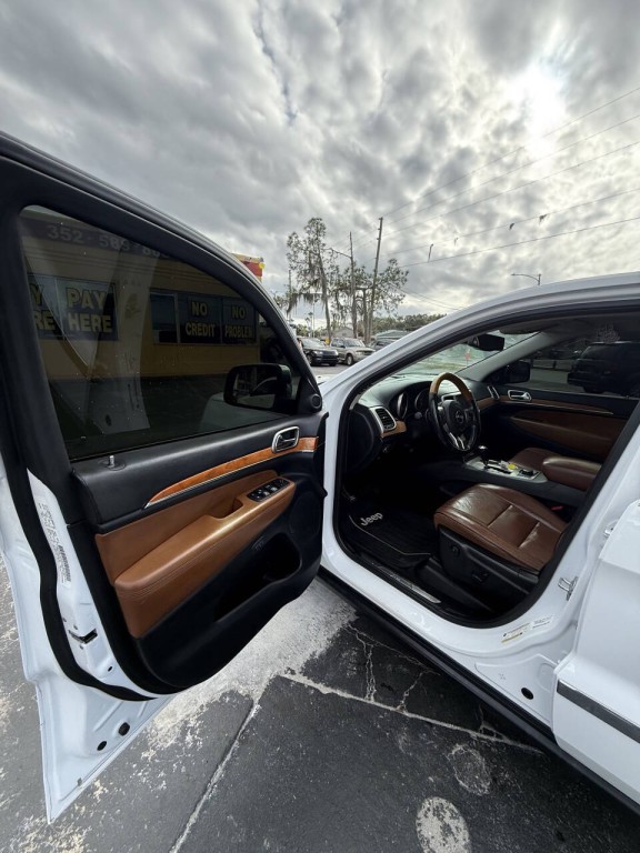 2013 Jeep Grand Cherokee Image 13