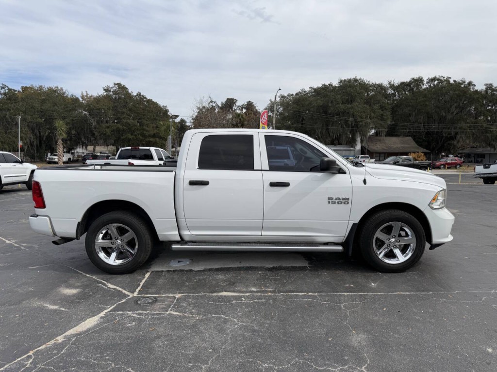 2014 RAM 1500 Image 4