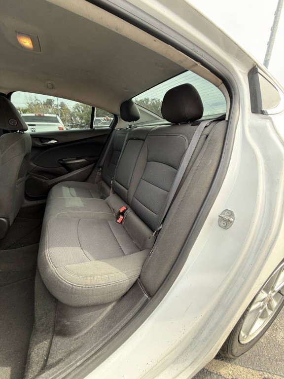 2017 Chevrolet Cruze Image 12