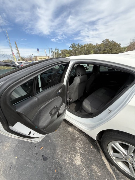 2017 Chevrolet Cruze Image 13