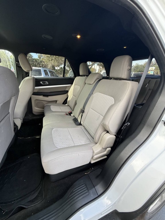 2018 Ford Explorer Image 13