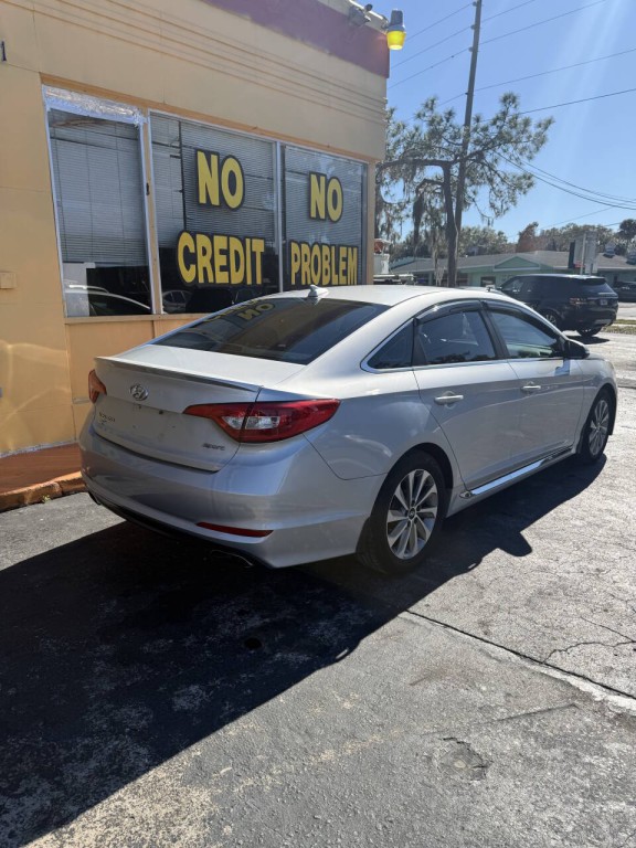2015 Hyundai Sonata Image 5