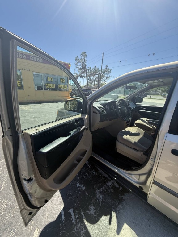 2015 Dodge Grand Caravan Image 9