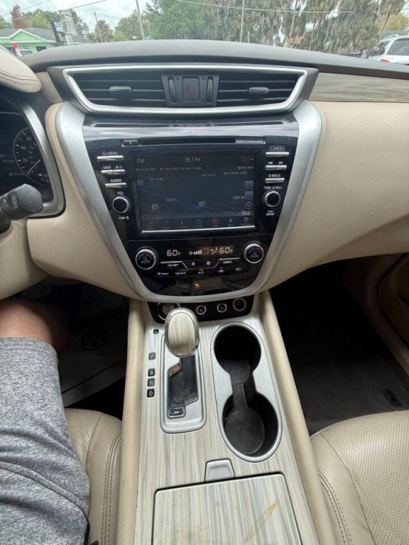 2016 Nissan Murano Image 9