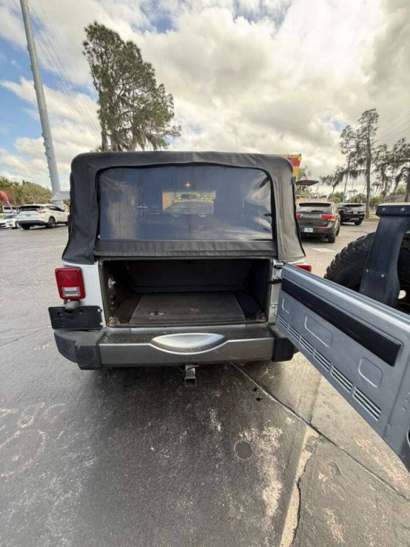 2009 Jeep Wrangler Image 7