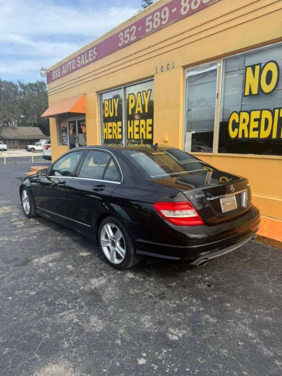 2011 Mercedes-Benz C-Class Image 4