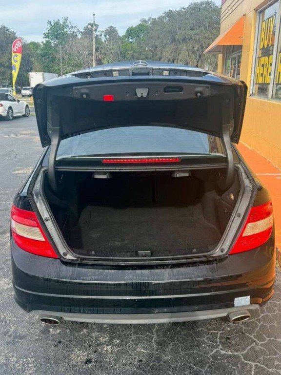 2011 Mercedes-Benz C-Class Image 5