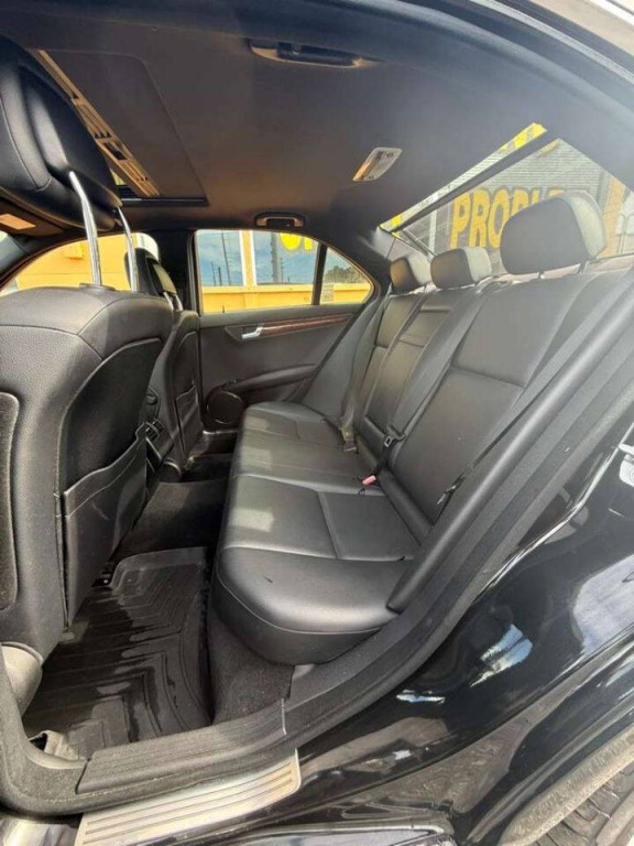 2011 Mercedes-Benz C-Class Image 10