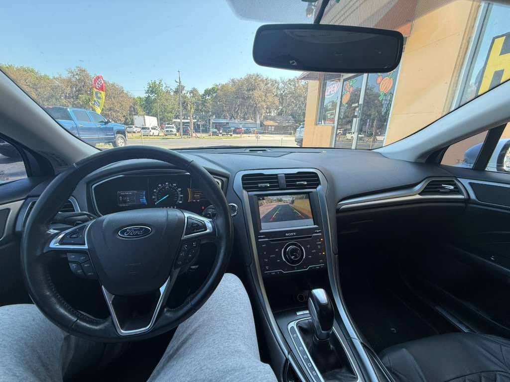 2015 Ford Fusion Image 10