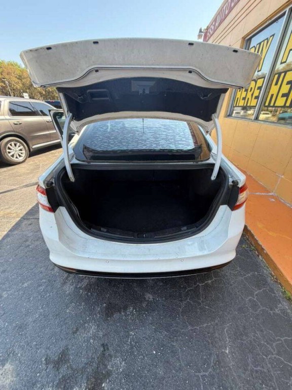 2015 Ford Fusion Image 11