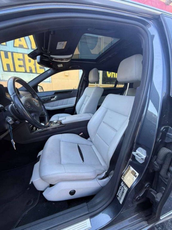 2011 Mercedes-Benz E-Class Image 5