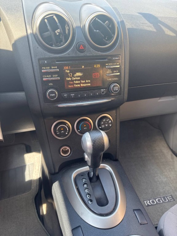 2013 Nissan Rogue Image 13
