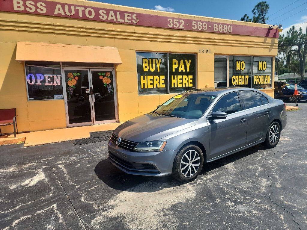 2017 Volkswagen Jetta Image 2
