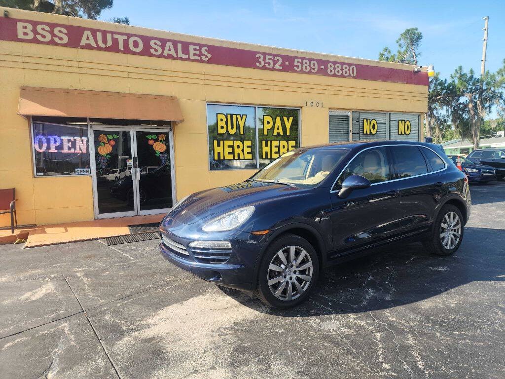 2013 Porsche Cayenne Image 2