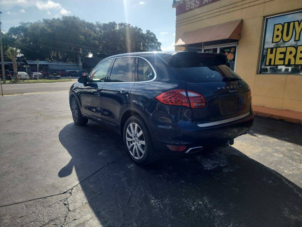 2013 Porsche Cayenne Image 5