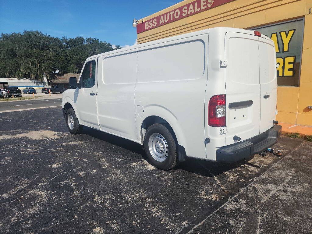 2018 Nissan NV Image 2